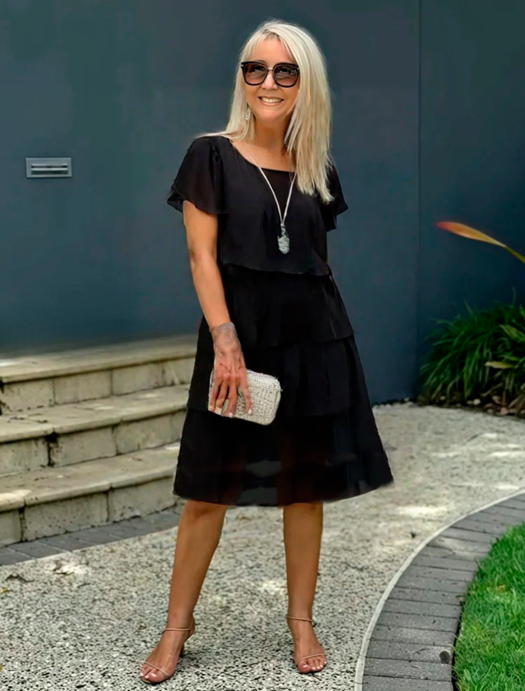 SELA | Elegant Sommarklänning för en Flattering Silhuett