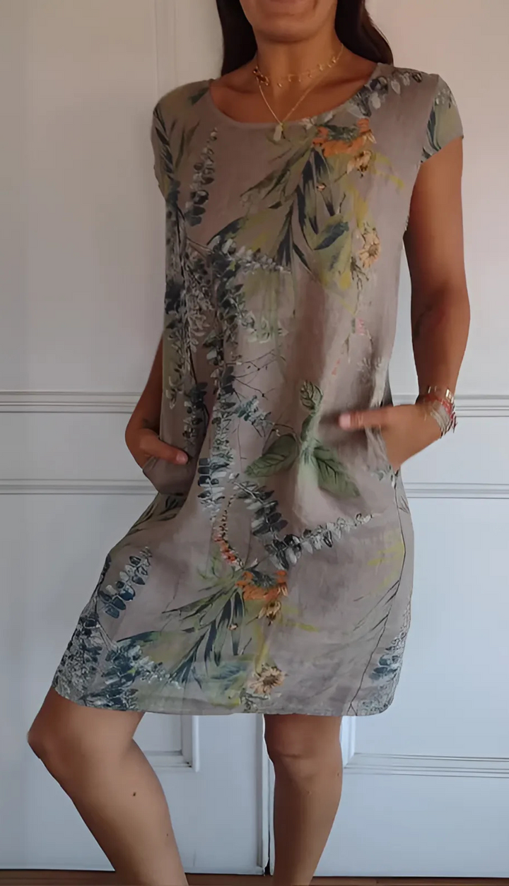SOLIS | Elegant och Bekväm Klänning med Rund Urrigning