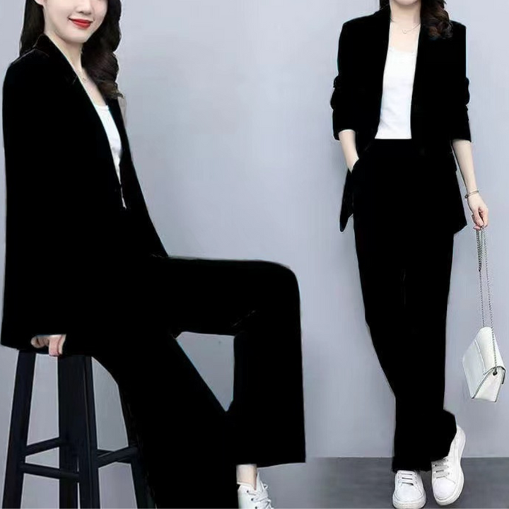MARTA™ | STYLISH TVÅDELAD KVINNOUTFIT