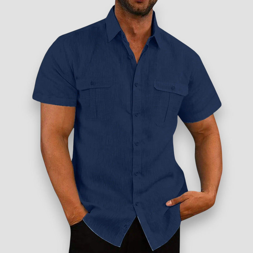 "Kasper™ | Kortärmad Skjorta" can be rewritten as "Kasper™ | T-shirt med kort ärm".
